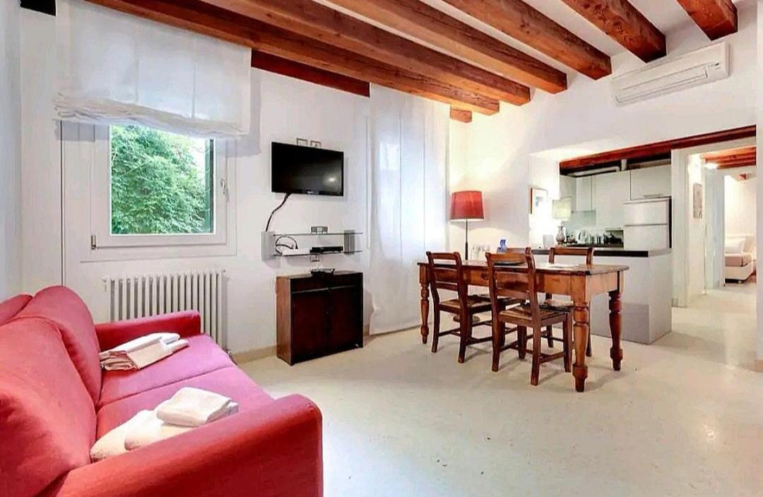Pergola Apartment - Beautiful And Cozy Space On The Water Venezia Esterno foto