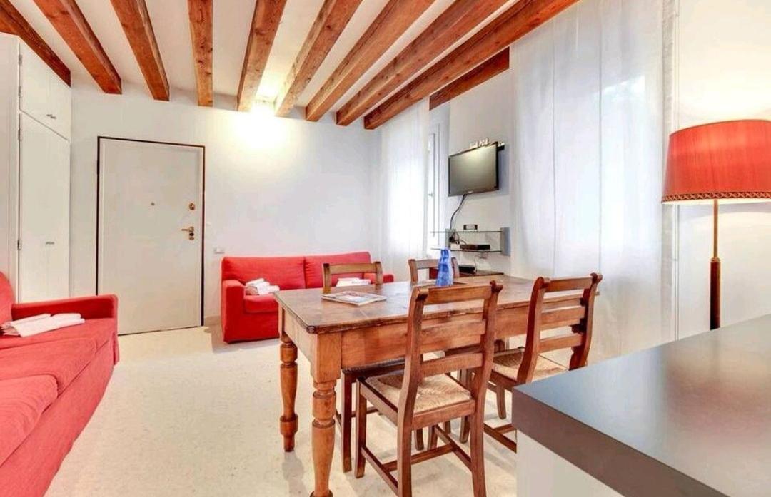 Pergola Apartment - Beautiful And Cozy Space On The Water Venezia Esterno foto