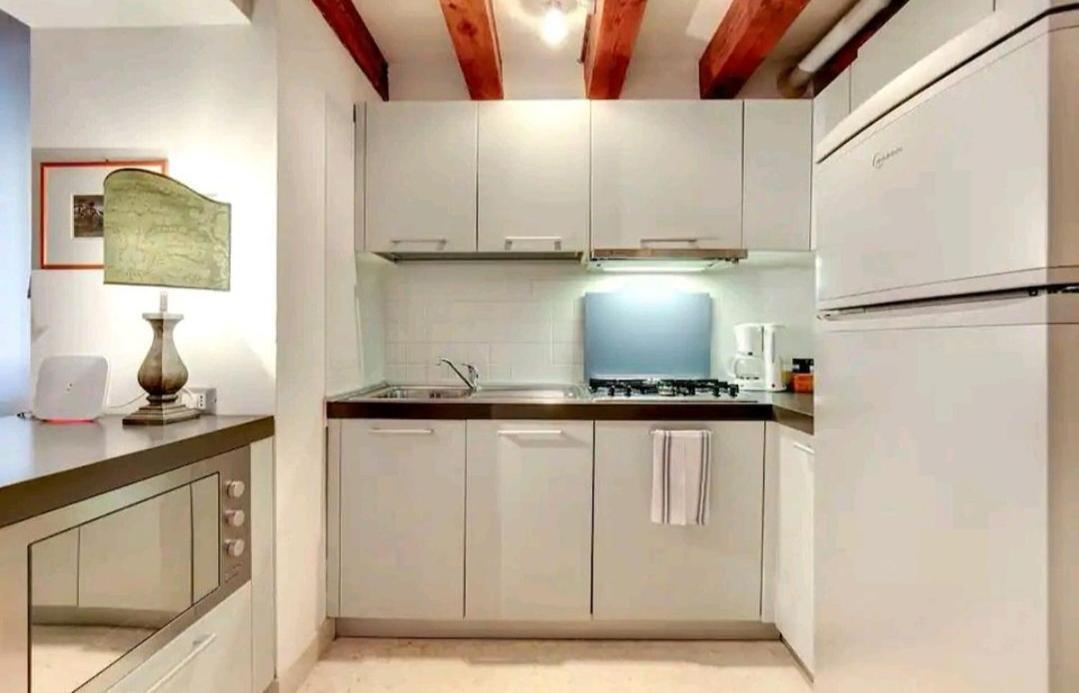 Pergola Apartment - Beautiful And Cozy Space On The Water Venezia Esterno foto